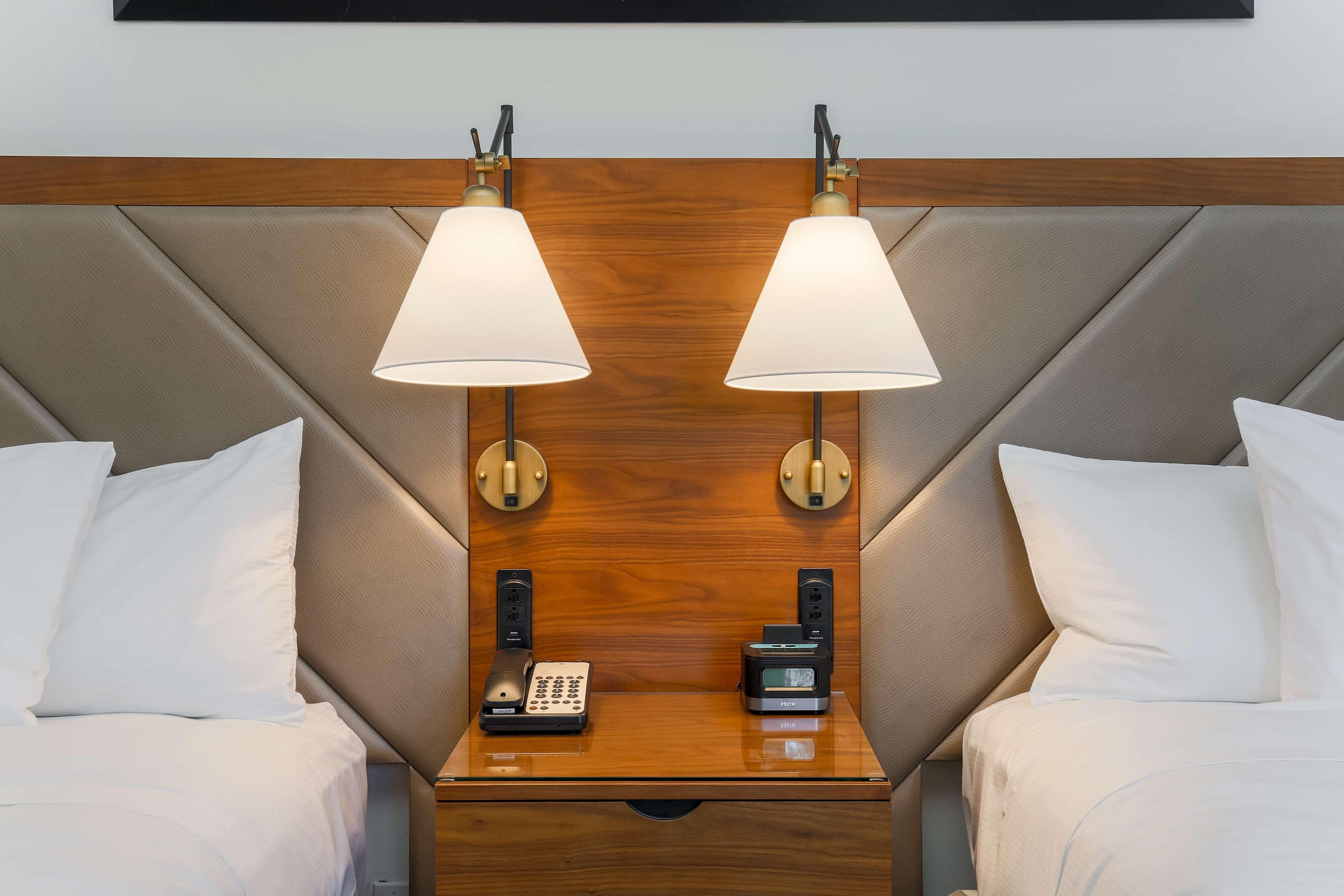 Doubletree Suites By Hilton Hotel Sacramento - Rancho Cordova Bagian luar foto