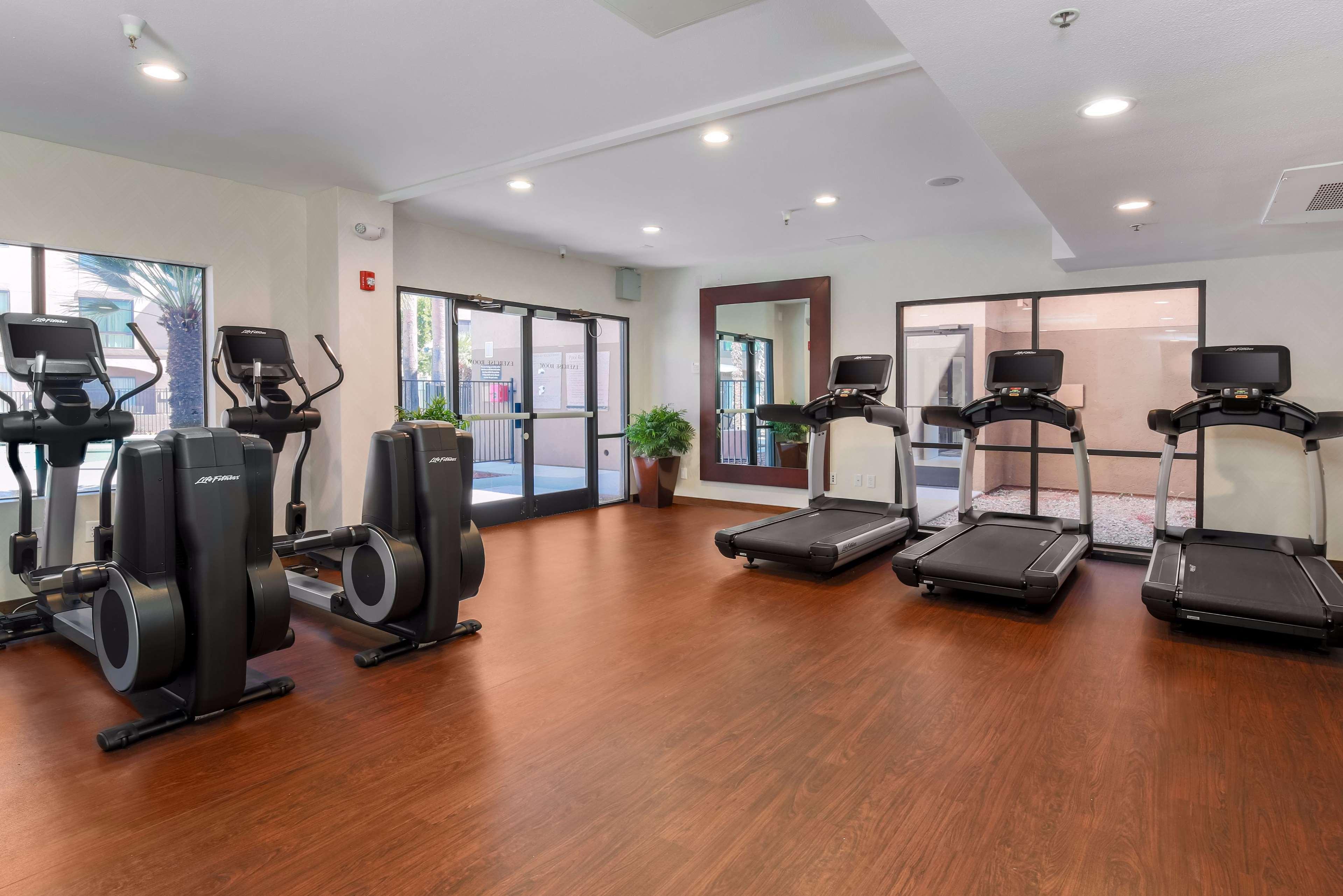 Doubletree Suites By Hilton Hotel Sacramento - Rancho Cordova Bagian luar foto