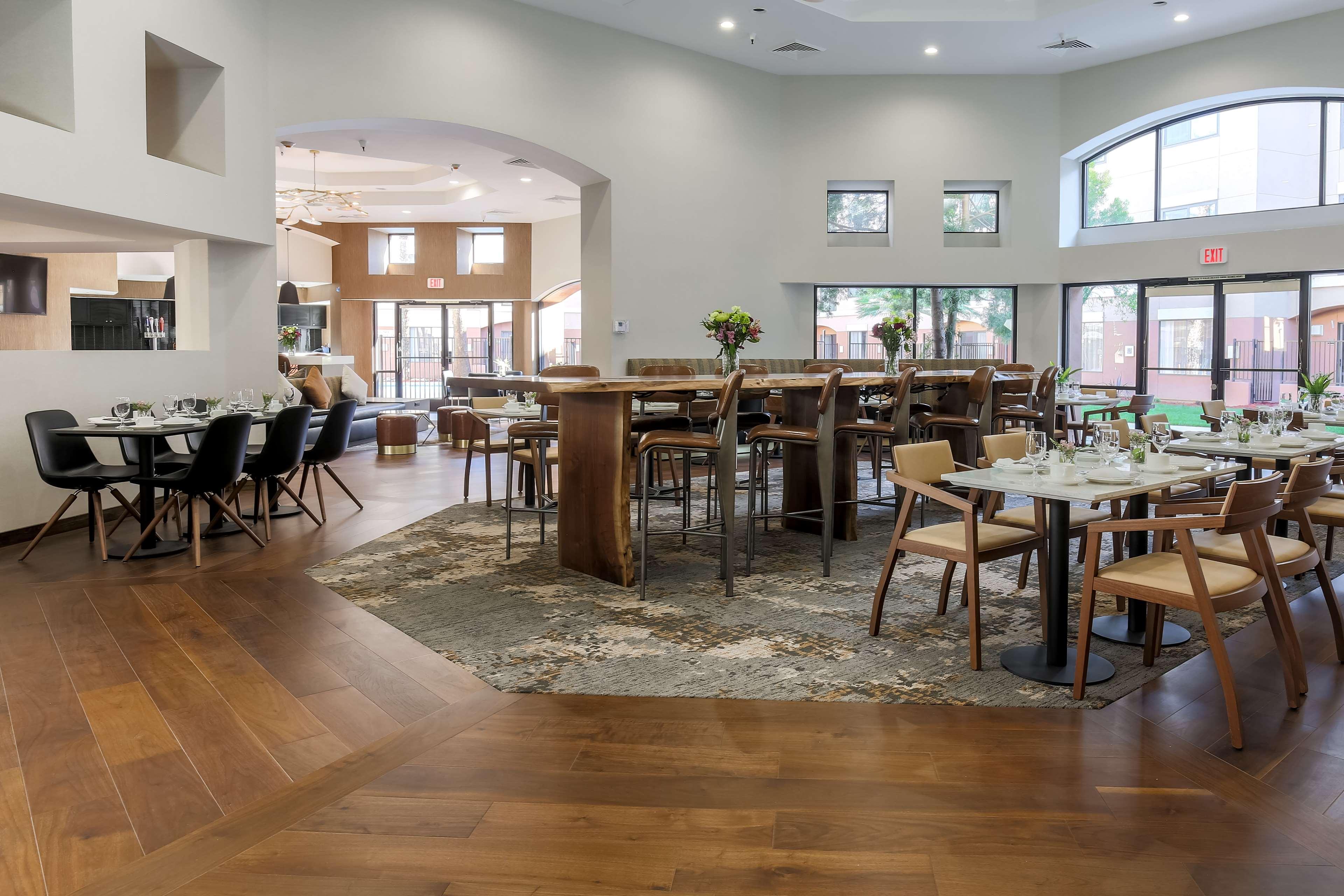 Doubletree Suites By Hilton Hotel Sacramento - Rancho Cordova Bagian luar foto