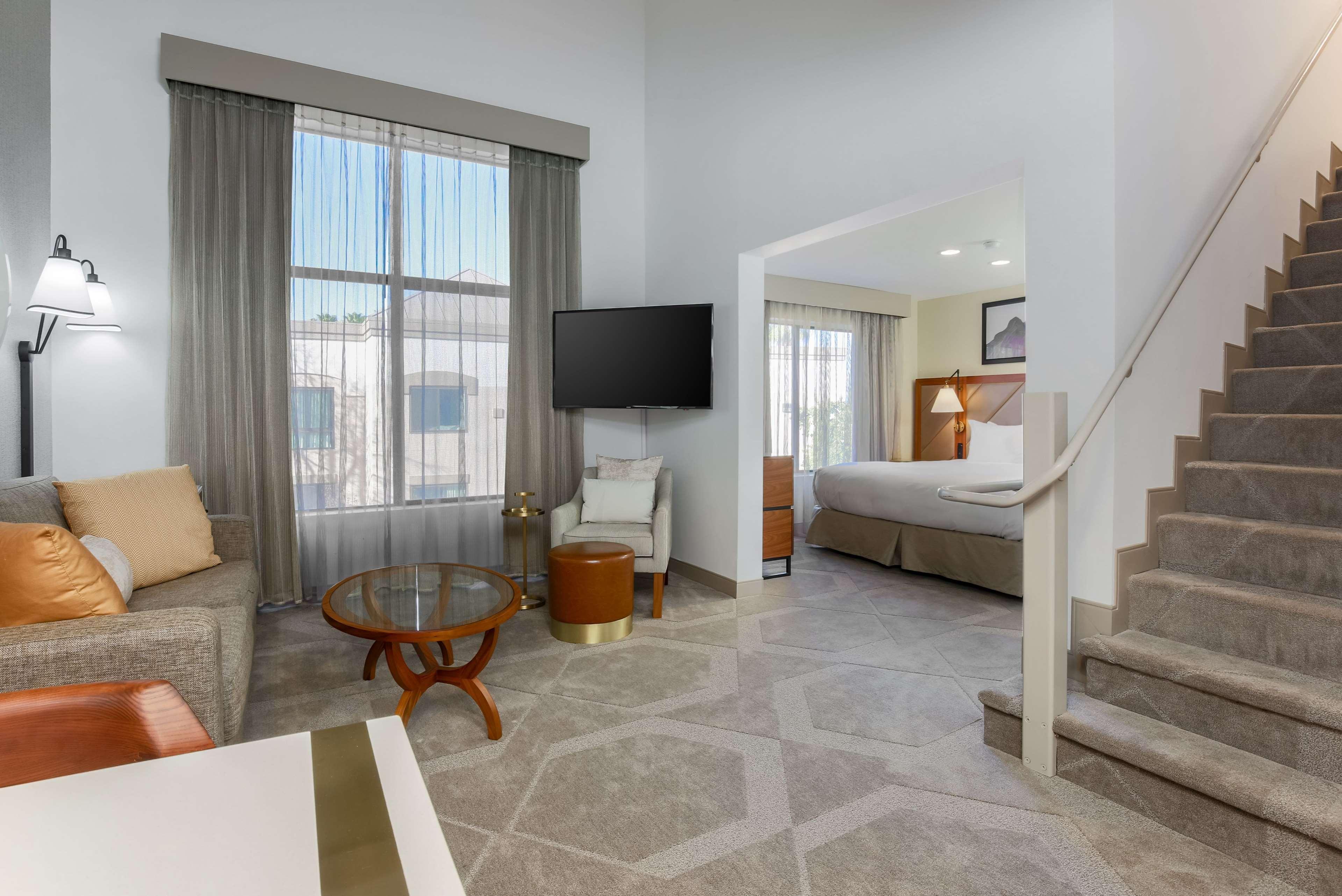 Doubletree Suites By Hilton Hotel Sacramento - Rancho Cordova Bagian luar foto