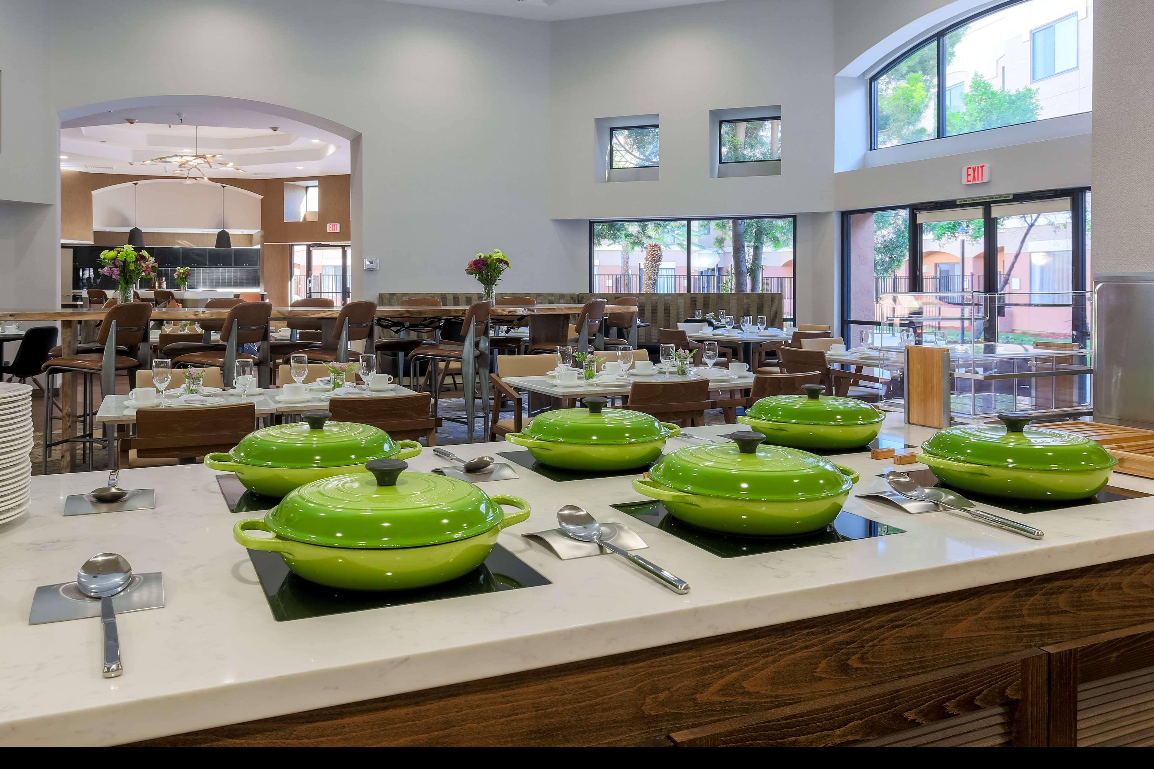 Doubletree Suites By Hilton Hotel Sacramento - Rancho Cordova Bagian luar foto
