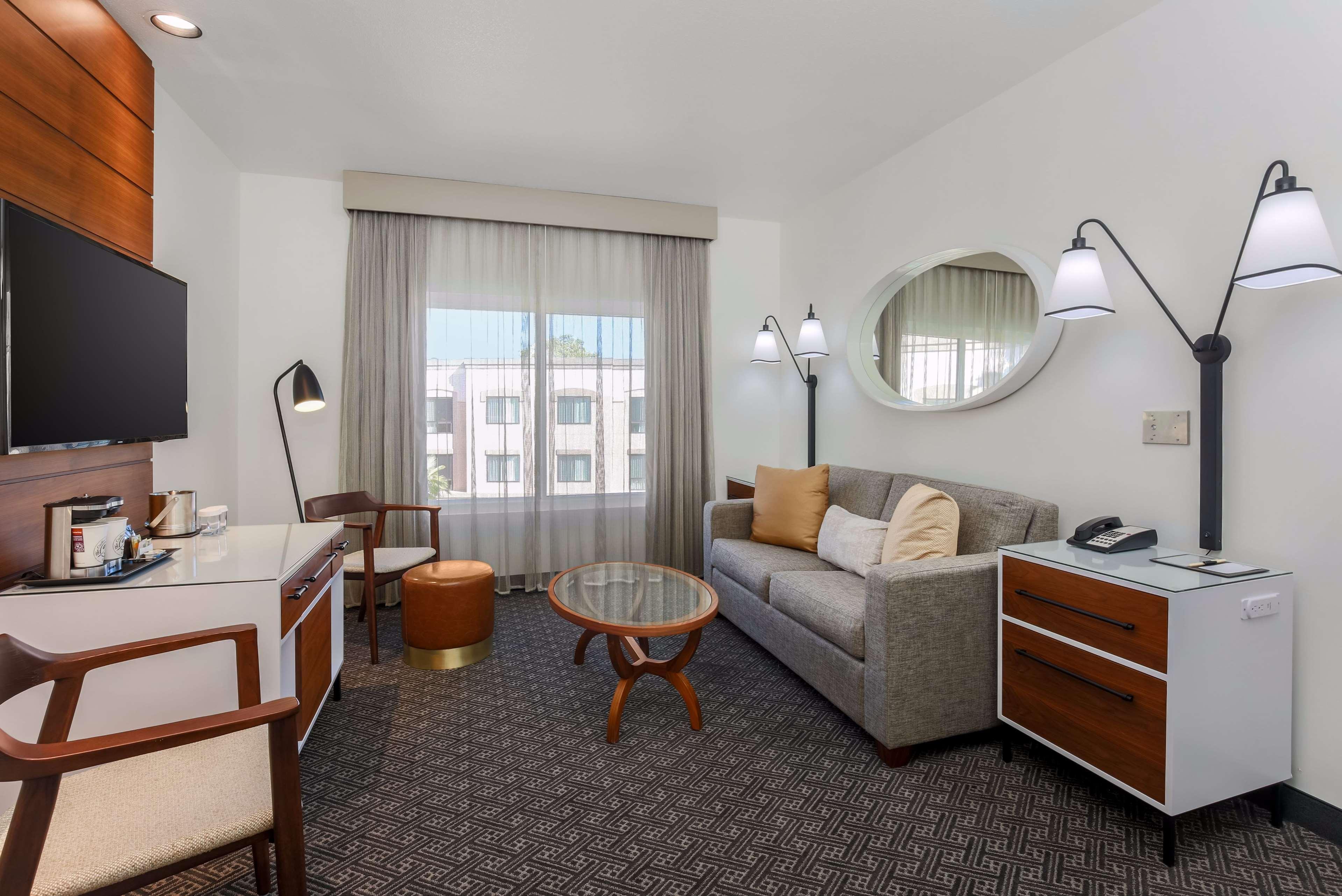 Doubletree Suites By Hilton Hotel Sacramento - Rancho Cordova Bagian luar foto