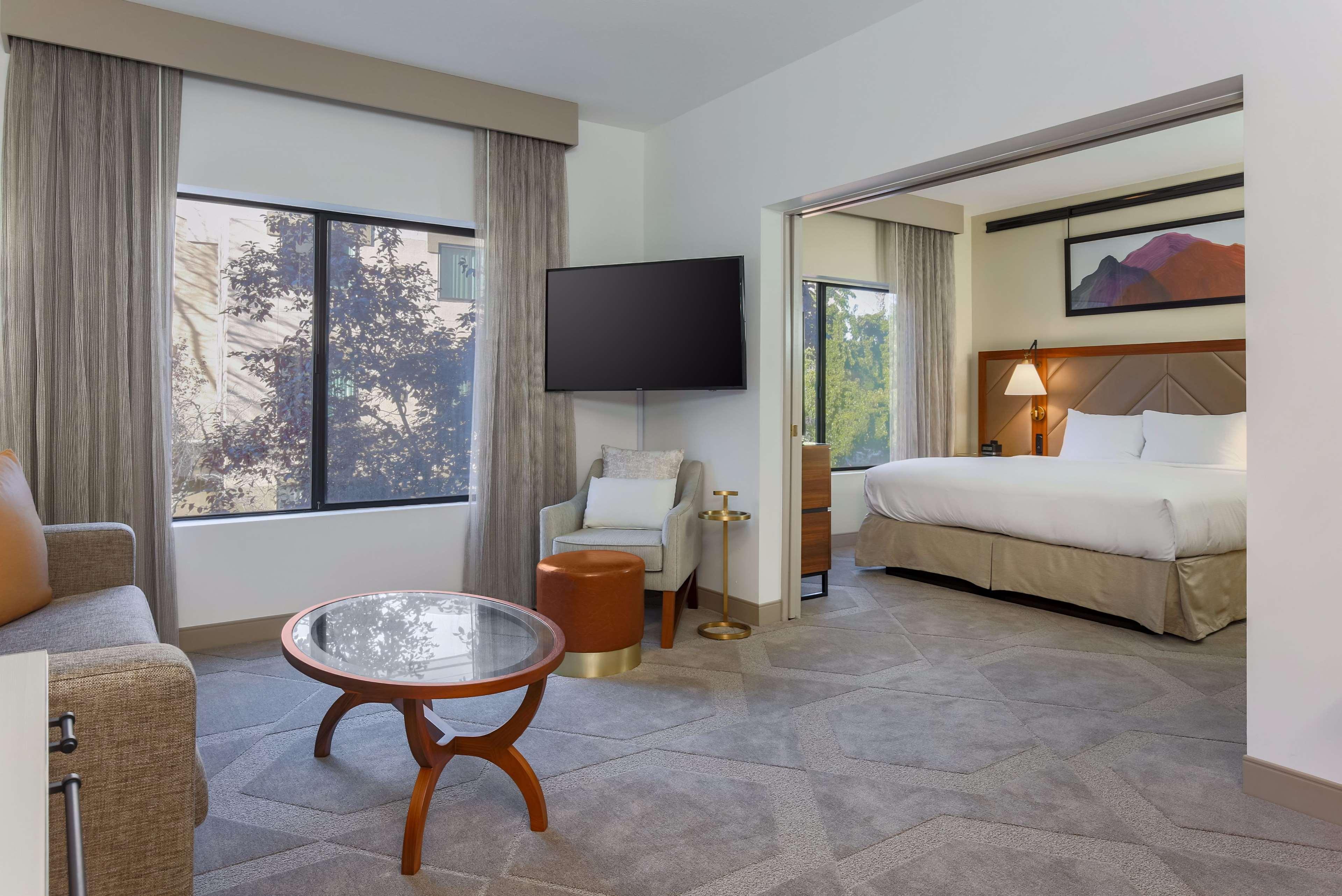 Doubletree Suites By Hilton Hotel Sacramento - Rancho Cordova Bagian luar foto